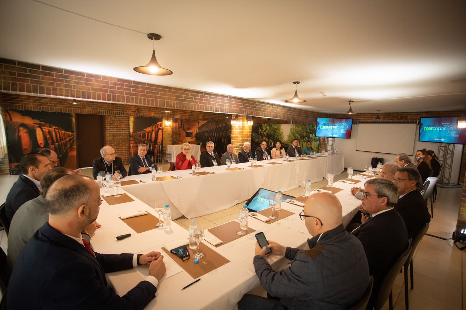 30ª Mercopar promove reunião-almoço com cônsules de oito países
